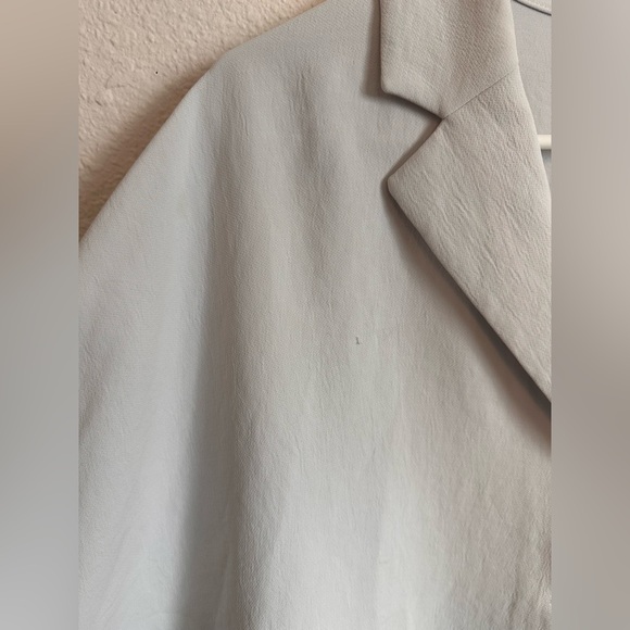 Aritzia Freeform Shirt - Picture 7 of 9